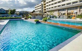 Vermillion Hotel